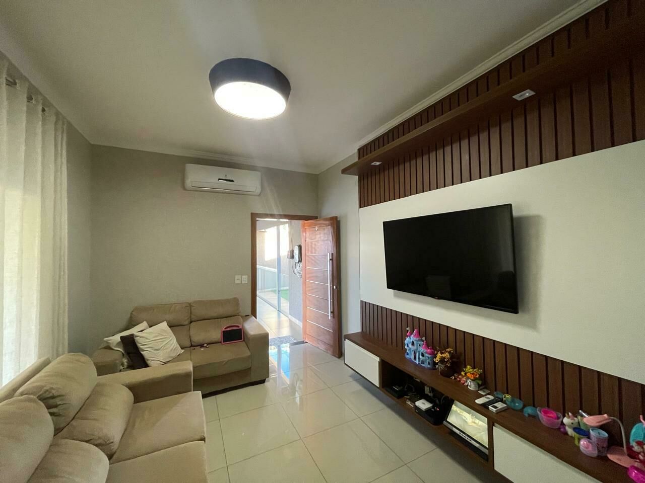 Imagem do VENDA -  CASA NO SETOR JUNQUEIROZ